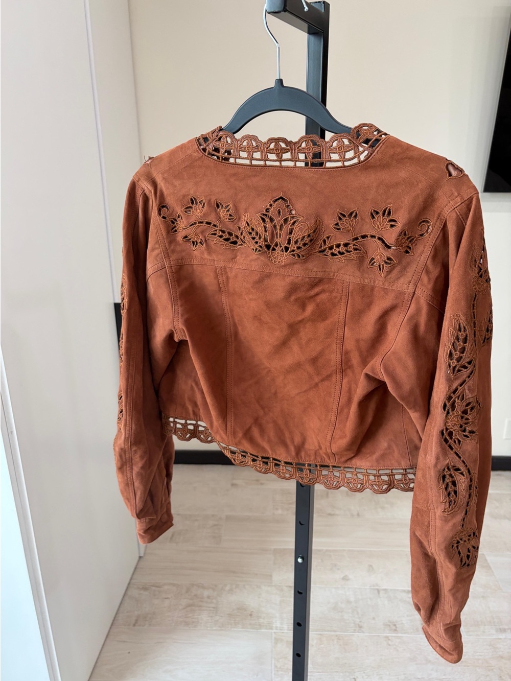 Farm Rio Caramel Richelieu Cropped Leather Jacket - Picture 9 of 10